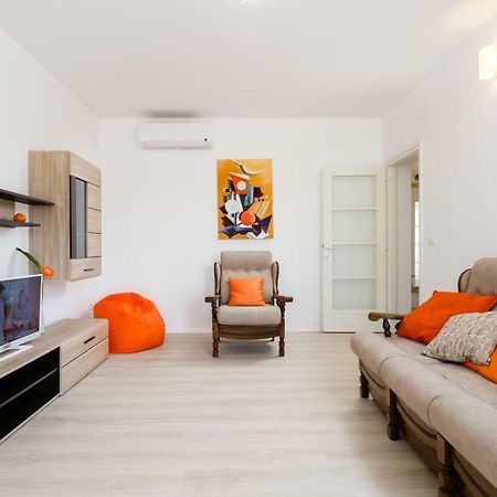Botun Apartman free parking Pula Bagian luar foto